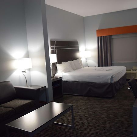 Best Western Elkhart Inn & Suites Buitenkant foto