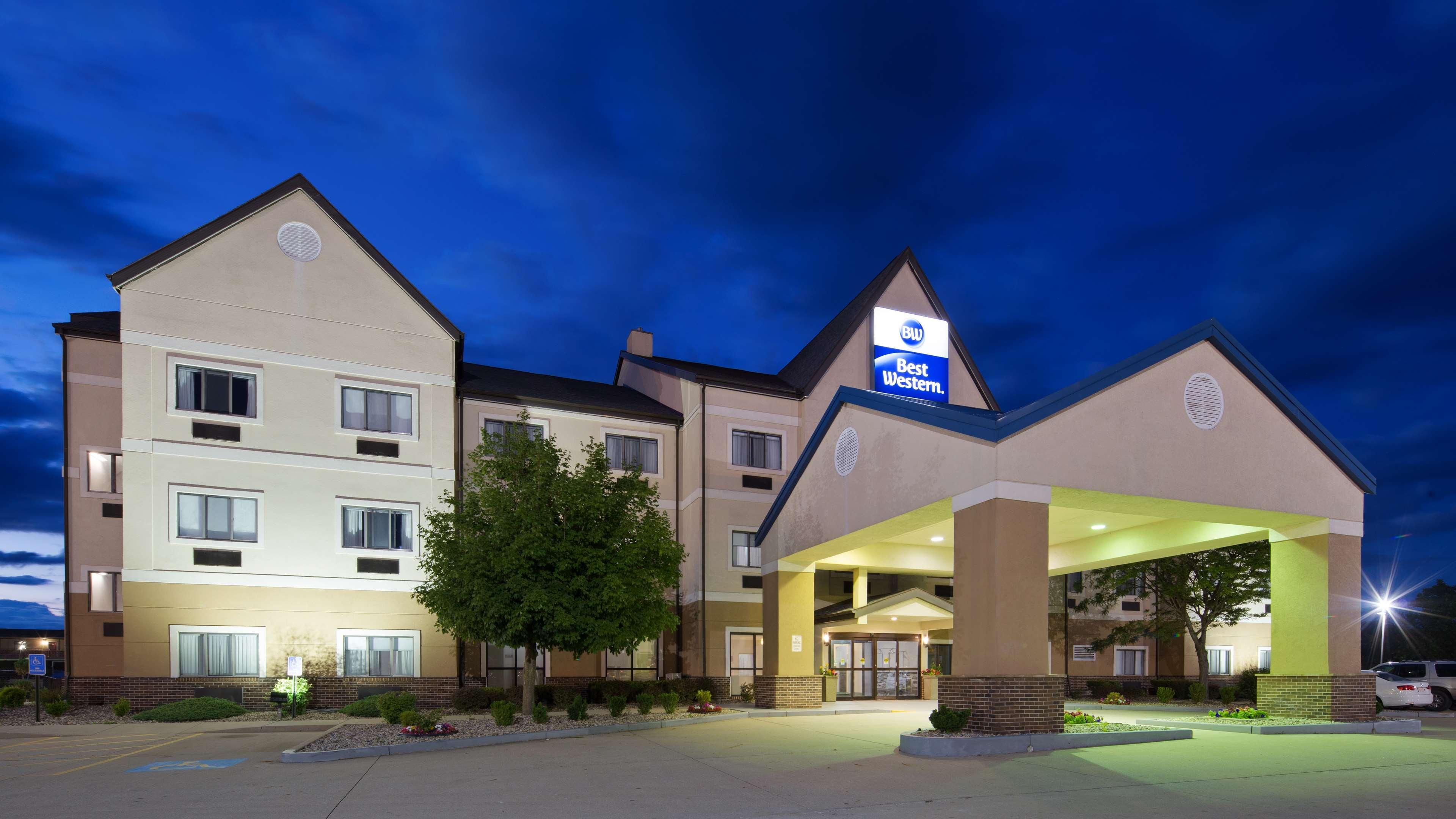 Best Western Elkhart Inn & Suites Buitenkant foto