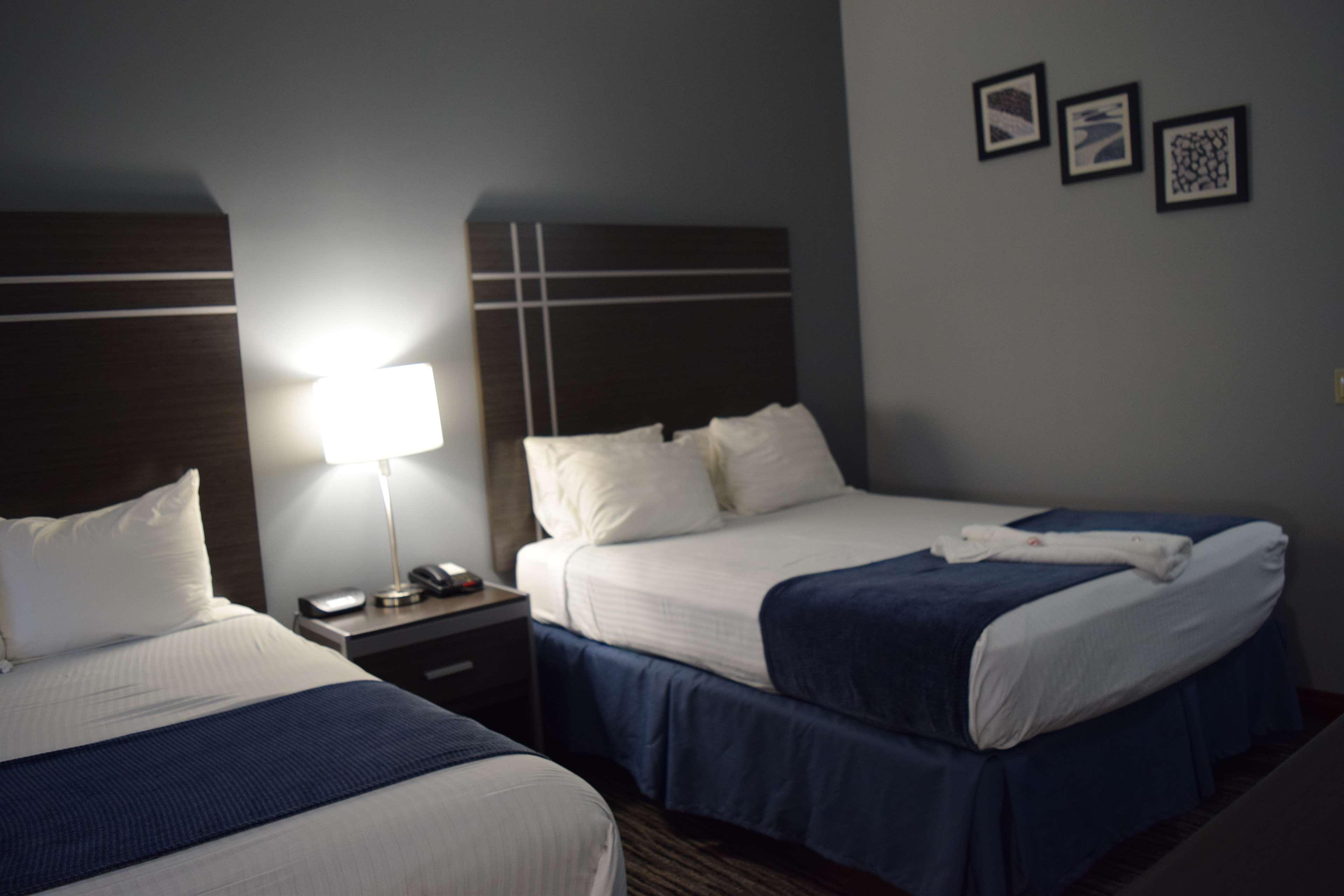 Best Western Elkhart Inn & Suites Buitenkant foto